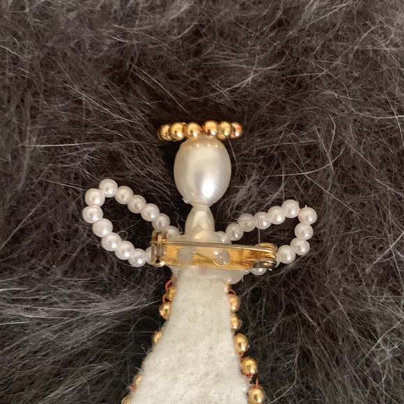 Angel Pin - Picture 3 of 7